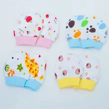 1 пара перчаток для малышей милые Мультяшные детские варежки для новорожденных мальчиков и девочек с защитой от царапин женские теплые перчатки подарок для малышей Случайная