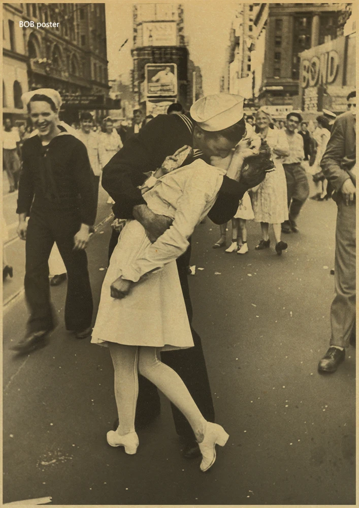 Поцелуй победы классический ретро коричневый бумажный плакат Классический Винтаж Второй Мировой Войны Плакат стикер на стену - Цвет: H23