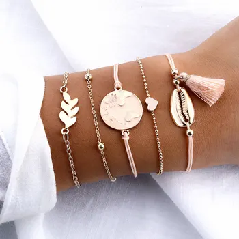 

Bohemian fringed bracelet set female gift 2019 new bracelet jewelry earth heart shell bead chain combination