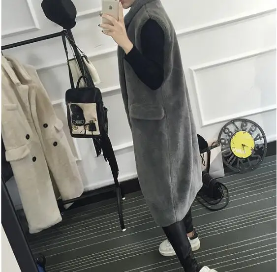 Winter Women Real Fur Vest Hooded Patchwork Fur Coat Warm Natural Fur Coats High-grade Lamb Fur Vest Long Women's Jacket