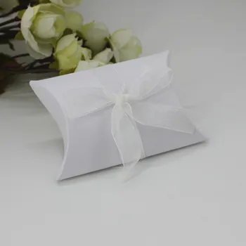

100PCS Pillow Kraft Paper Boxes Candy Box Wedding Favors Gift with ribbon Sweet Favour Holder Party Birthday Baby Shower Supply