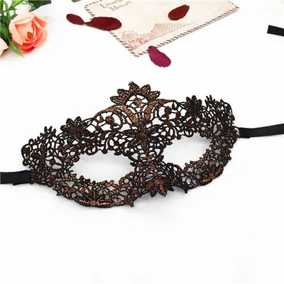 Masquerade Gold Purple Blue Lace Mask Halloween Cutout Prom Party Mask Accessories Sexy Eye Face Mask Venetian Masks Party Favor - Цвет: LM022F