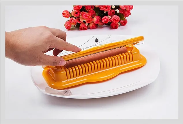 

1PC New Helper Kitchen Tool Steel Manual Fancy Sausage Yellow Cutter safe Hot Dog Slicer Dicer Plastic Gadget Accessory OK 0491