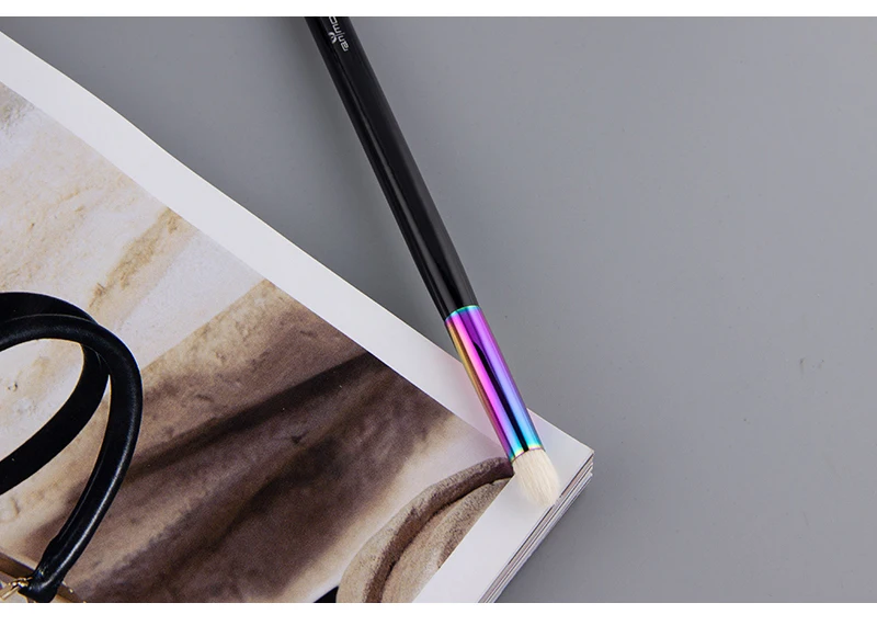 makeup brushes (8)