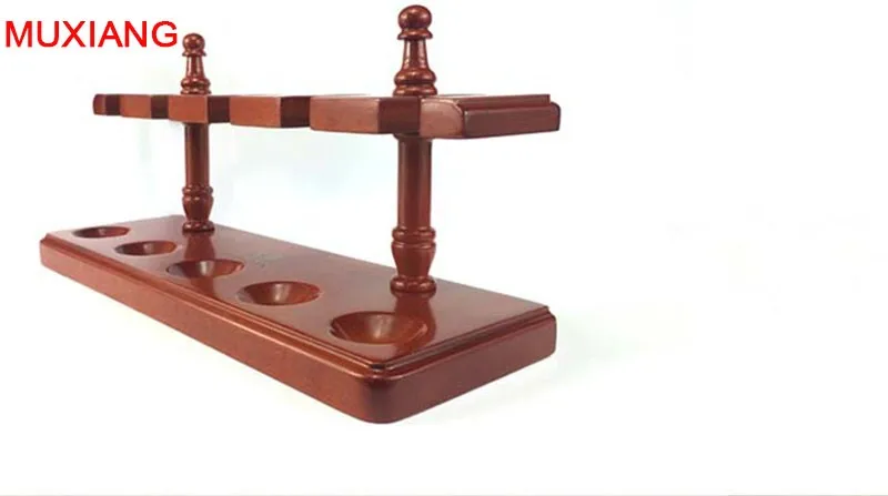4 upright dismountable red wood 5 pipe racks