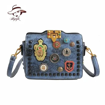 

Luxury Famous Brand Fashion Badge Women Crossbody Messenger Bags Vintage Lock Rivet Flap Shoulder Handbag Girls Package Pouch
