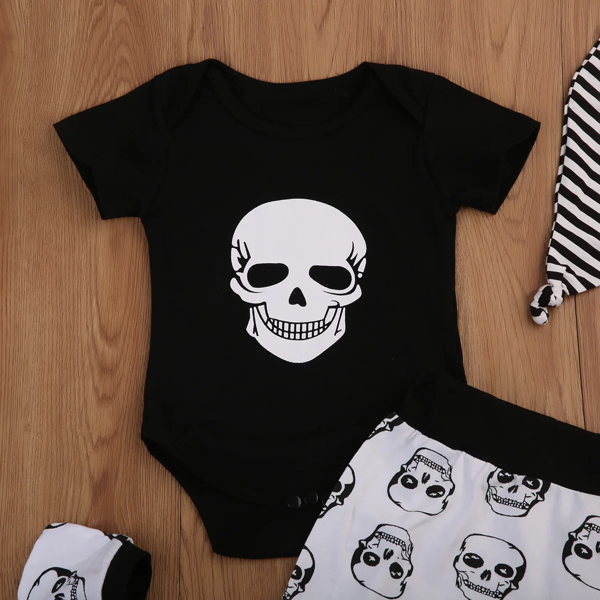 Для новорожденных, для маленьких мальчиков топы с черепами ползунки + длинные штаны шапочка, комплекты из 3 предметов, комплект одежды