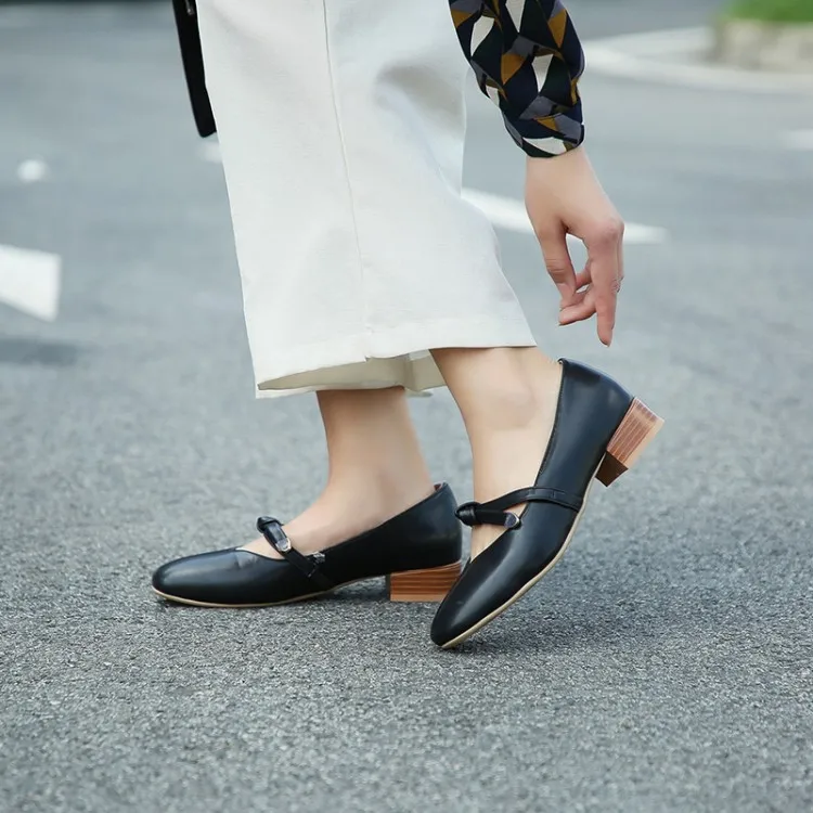 

Big Size 9 10 11 12 13 Ladies High Heels Women Shoes Woman Pumps Square-headed butterfly-knot thick-heeled single shoes