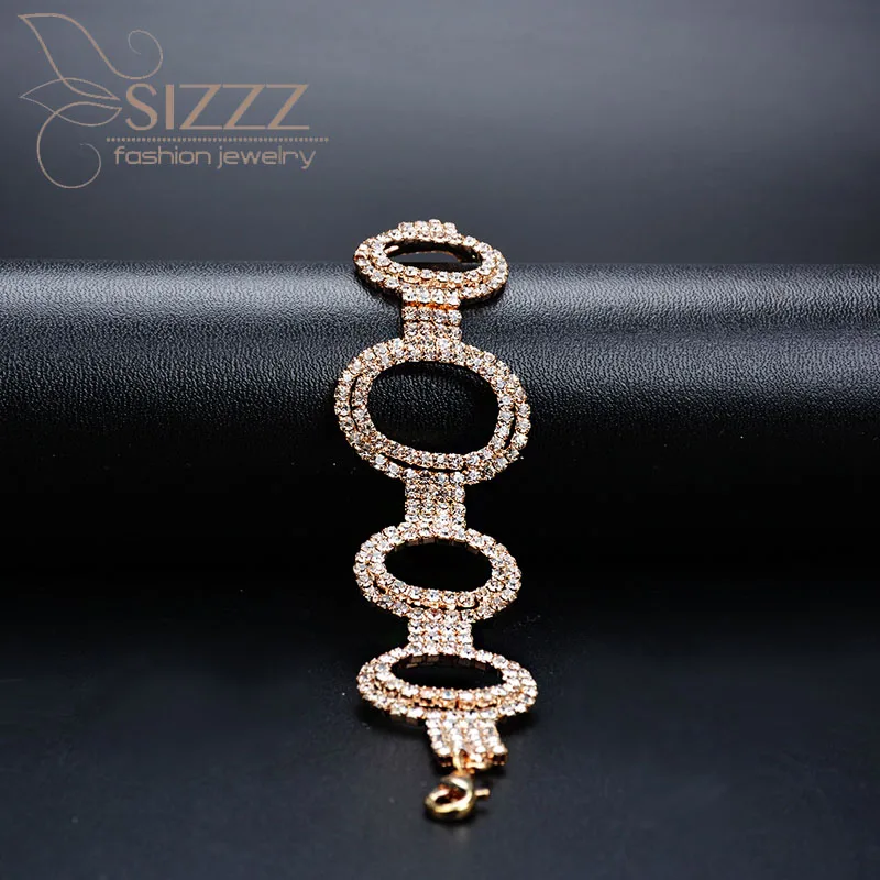 

SIZZZ 2019 European and American gold color net red with the exaggerated crystal Bracelet&Bangles for women