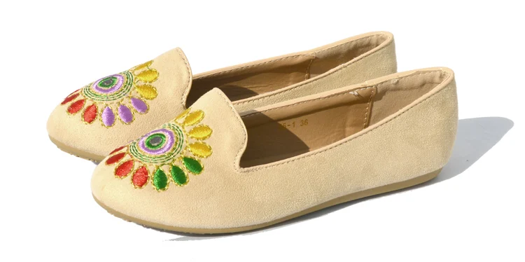 NINGUTA/Водонепроницаемые Мокасины с вышивкой; женская повседневная обувь на плоской подошве; сезон весна-осень