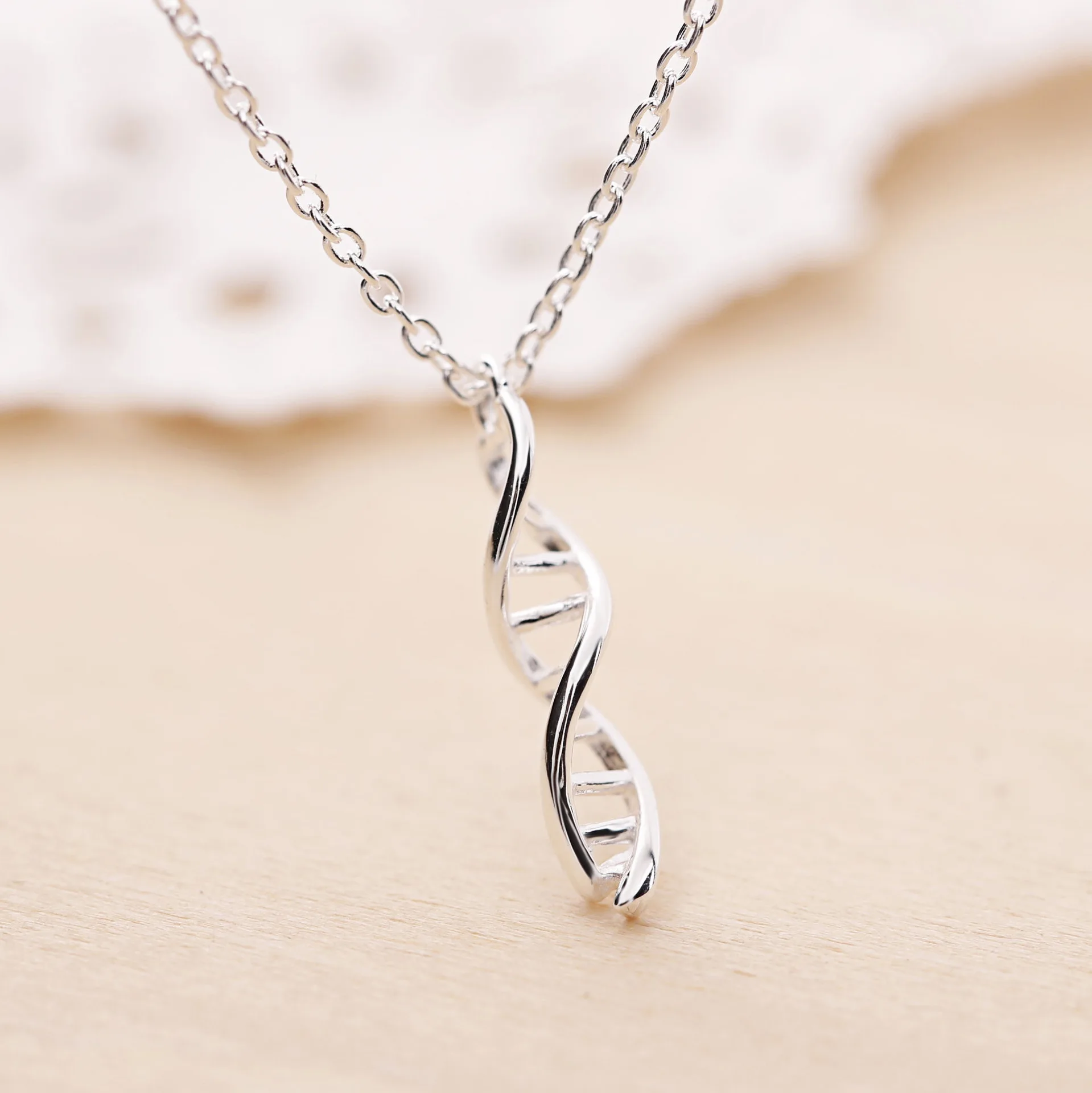 DNA screw women 100% 925 Sterling silver nacklace Jewellery Clavicle chain pendant charms