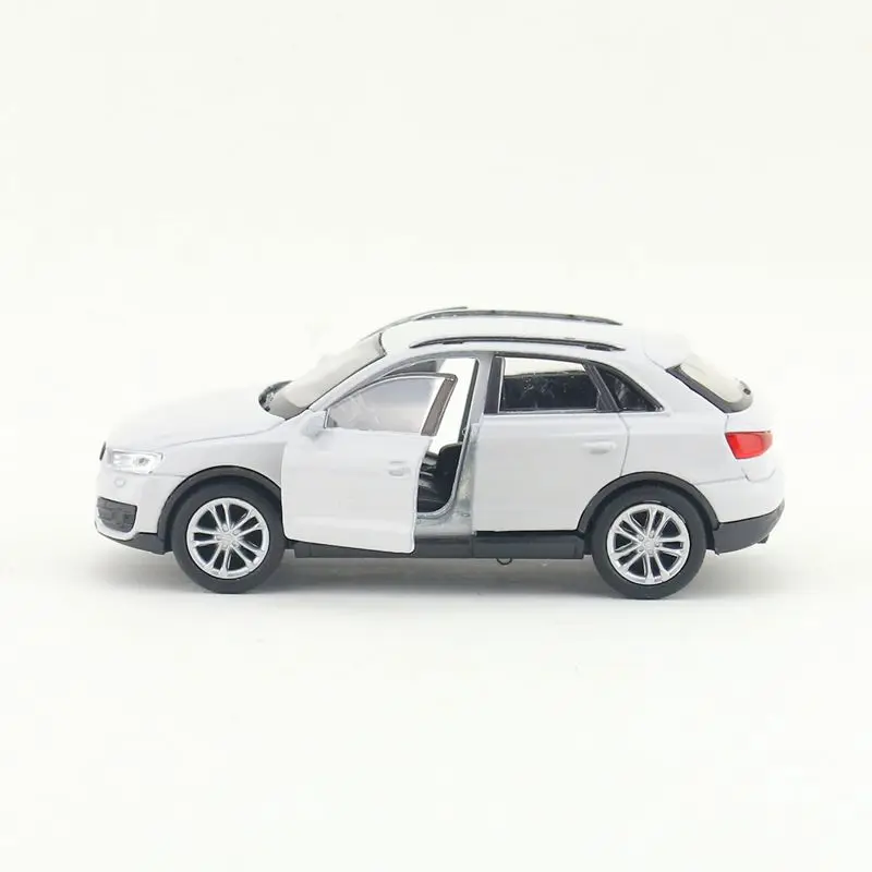 Абсолютно WELLY 1/36 масштаб Германия AUDI Q3 SUV литая модель металлическая модель автомобиля игрушка для подарка/детей/коллекции