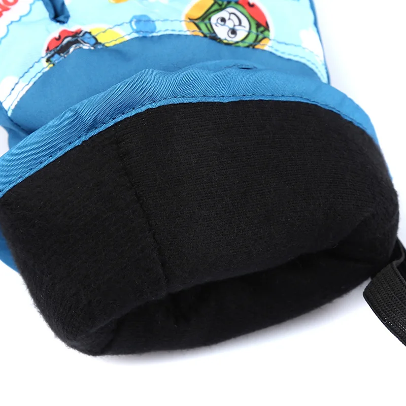 Skiing Gloves 5