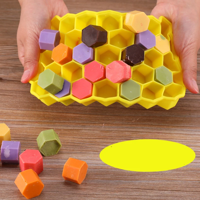 

Honeycomb Shape Ice Cube 37 Cubes Ice Tray Ice Cube Mold Storage Containers ice cube tray moldwith Lid Cover Chocolate Mold