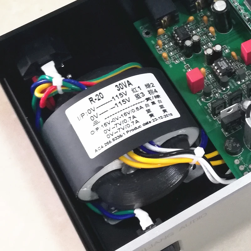 ЦАП es9028q2m XMOS XU208 USB Lehmann HD650 архитектура Предварительный усилитель декодер выход