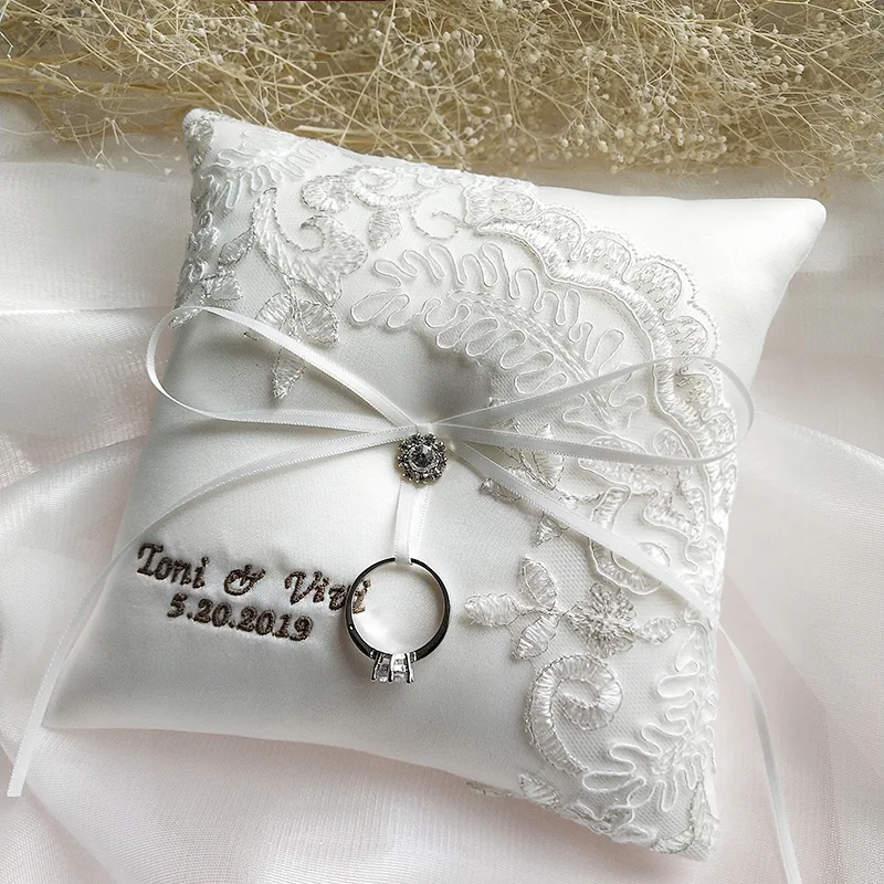 

Customized Names and dates Ring Pillow Cushion Party Decoration Bridal Ring Pillows Valentine Day Supplies Can do different size