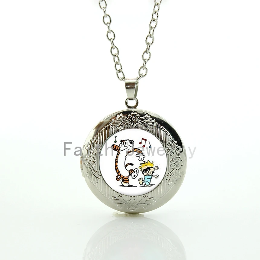

Cute girls and children gifts novelty funny cartoon Calvin and Hobbes Dancing Pals pendant necklace handmade kids jewelry HH238