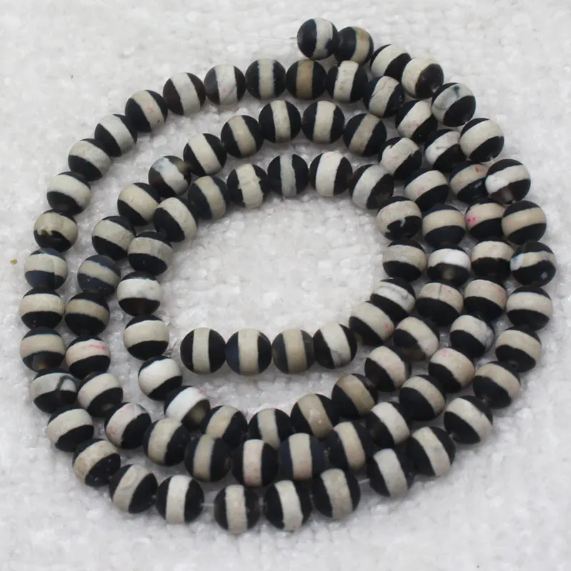 

Mini.order is $7! 4mm White Stripe Black Agates Round DIY Loose Beads 15"