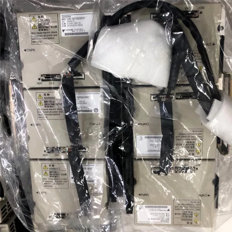 SERVOPACK SGDR-SDA710A01BY29 сервопривод Робот части используется протестированный рабочий