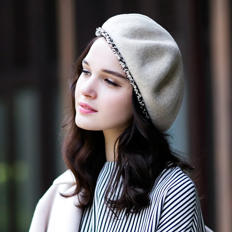 

Female Winter Wool Beret Hat Lady All-match Small Retro Woolen Cap Painter Bonnet Students Painter Cap New Year Gift B-7069