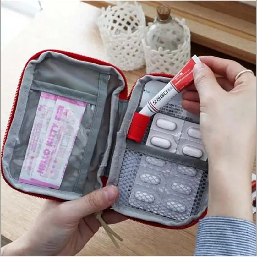 2 Color Outdoor First Aid Kit Bag Travel Mini Medicine Package Emergency Kit Bags Small Medicine Divider Storage Organizer