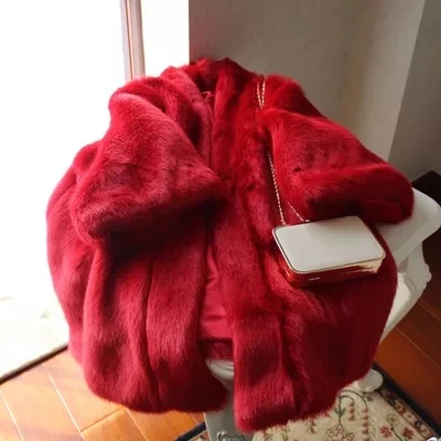 

New Style High-end Fashion Women Faux Fur Coat 17S9