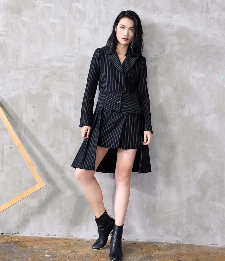 

2018 Fall/winter women stripe blazers coat Chic elegant Asymmetrical draped blazer jackets D247