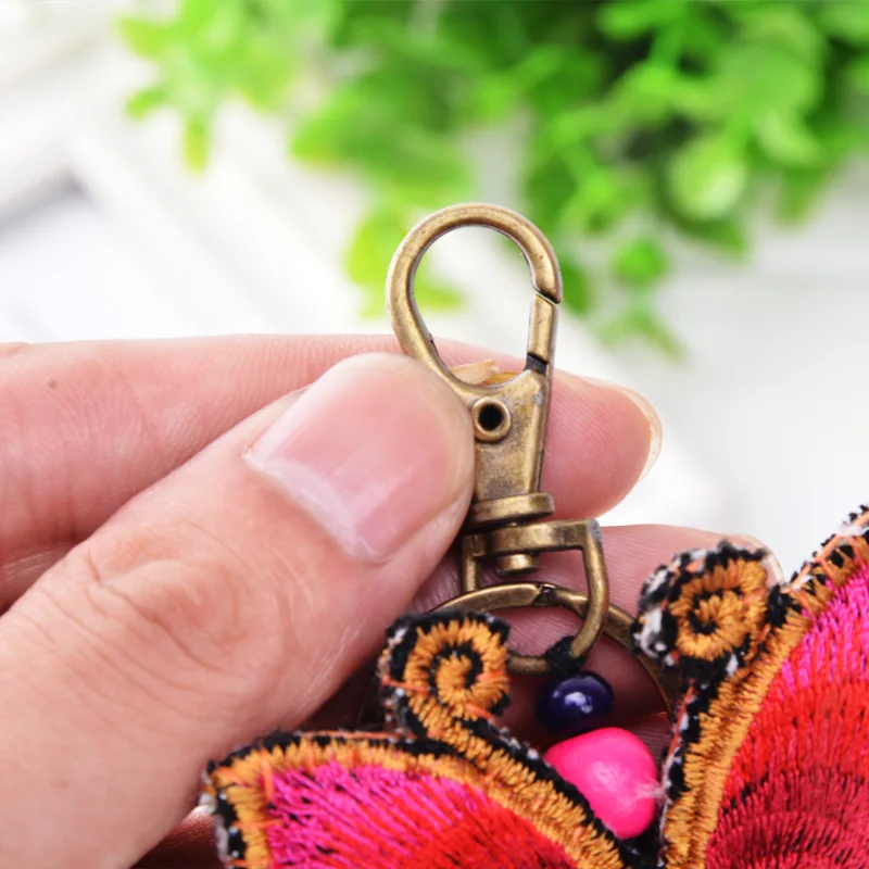 4695324657_983239973