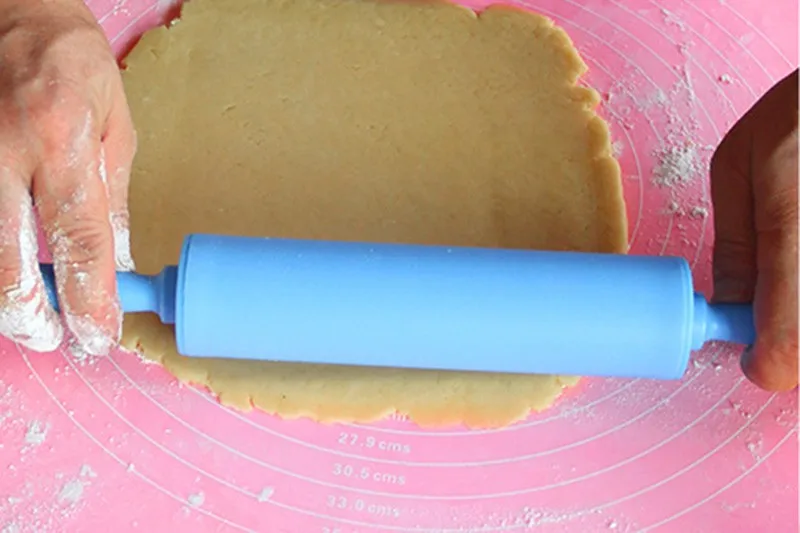 1PC-Silicone-Mini-Rolling-Pins-Non-stick-Dough-Stick-Bakeware-Cake-Sugarcraft-Baking-Cooking-Decorating-Tool-KC1550 (1)