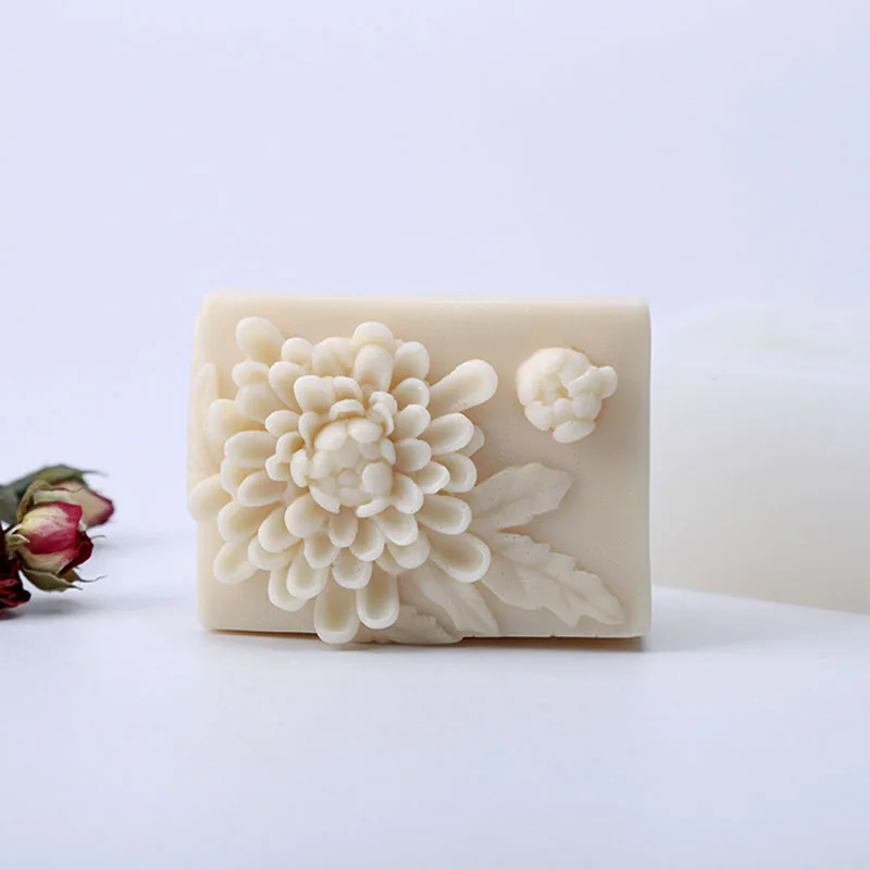 

Silicone soap mould Chrysanthemum Manual Soap Silicone mold Easy demoulding and washable mould