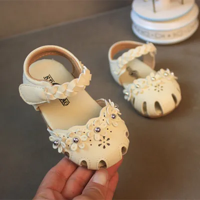 figuer2 Новая летняя красивая женская обувь для малышей 0-2 лет, 3 года, обувь с вырезами для малышей, eleusine indica, мягкая подошва, детская обувь принцессы - Цвет: figuer2