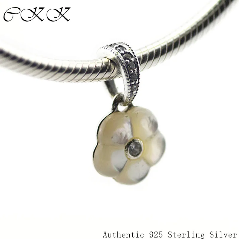 

Authentic 925 Sterling Silver Luminous Florals Pendant With Mother-Of-Pearl & Clear CZ Fit Necklaces DIY Fine Jewelry YL385