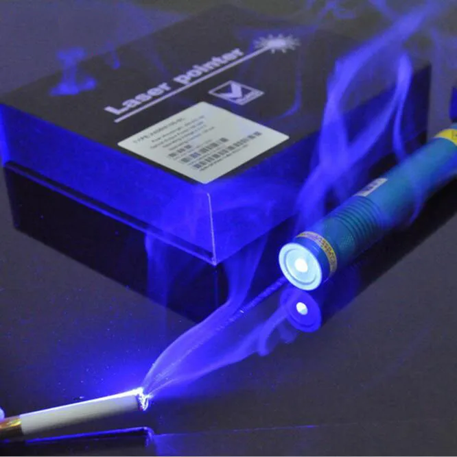 

Super Powerful! 450nm Blue Laser Pointer 100000m 450nm Flashlight Adjustable Focus Burning Dry Wood/Burn Cigarette+box