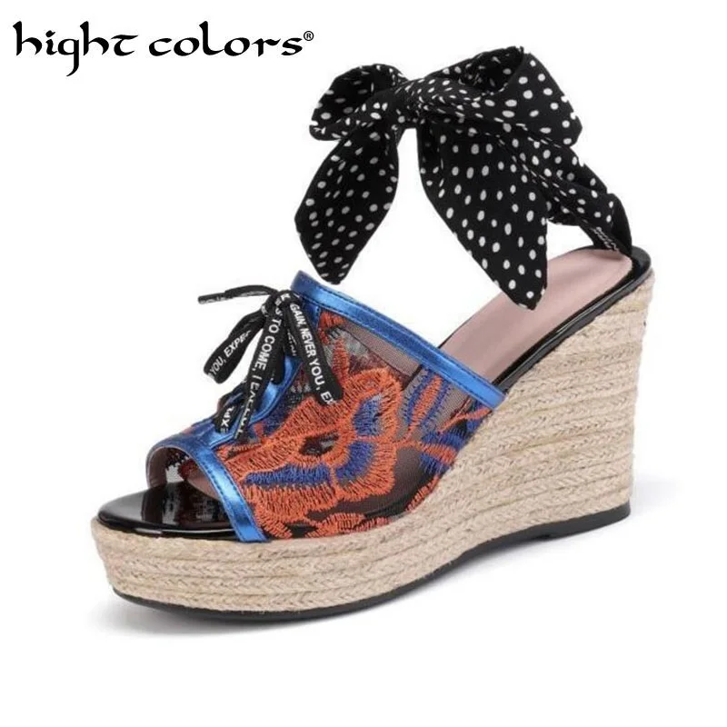 

Wedge sandals female summer 2019 new straw ethnic wind embroidered sandals and slippers high heels bow sandals women