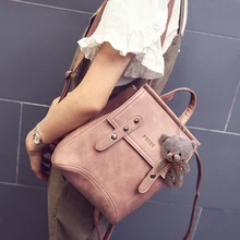 2017 nueva corea mujeres del estilo de la universidad femenina mochila estudiante de cuero de LA PU cinturones de remache bolso de la manera bolso de hombros