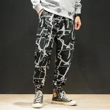 Мужские брюки-шаровары с боковой накладные карманы в стиле хип-хоп; повседневные мужские спортивные брюки; модные уличные брюки с принтом