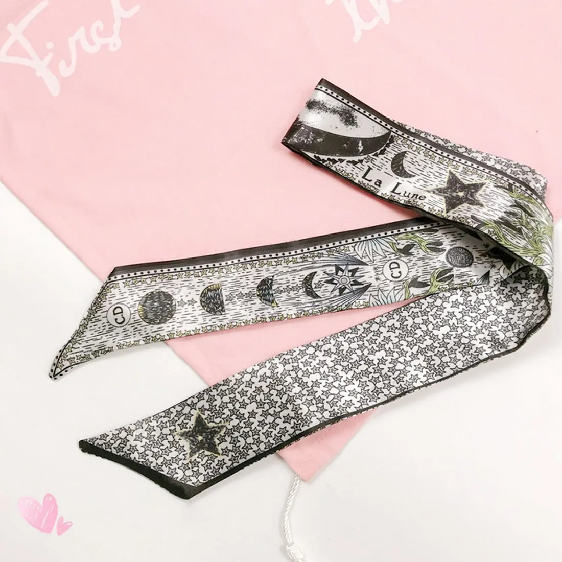 

Luxury Twill Silk Small Women Fashion Head Bag Scarf Flower Print Hair Handle Tie Multi function Hand Ribbon Scarf