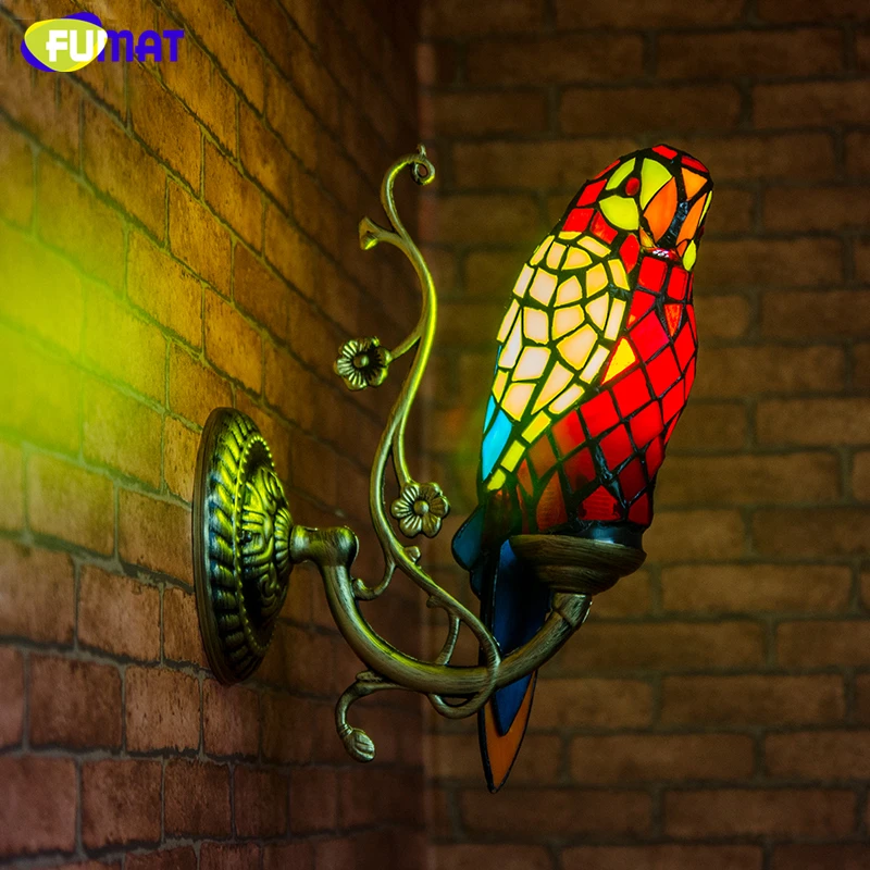 

FUMAT Stained Glass Parrot Sconce Wall Lamp Decor Creative Art Animal Corridor Balcony Stair Vintage Light Fixtures Indoor Light