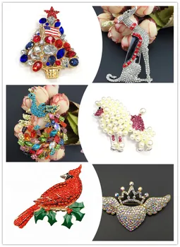 

1pcs High quality Women Gold Tone Red Parrot Bird/poodle dog/peacock/Christmas tree/angel wing rhinestone brooch pin