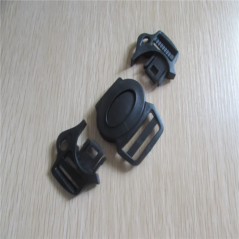 chicco Urban 6 in 1 stroller buckle