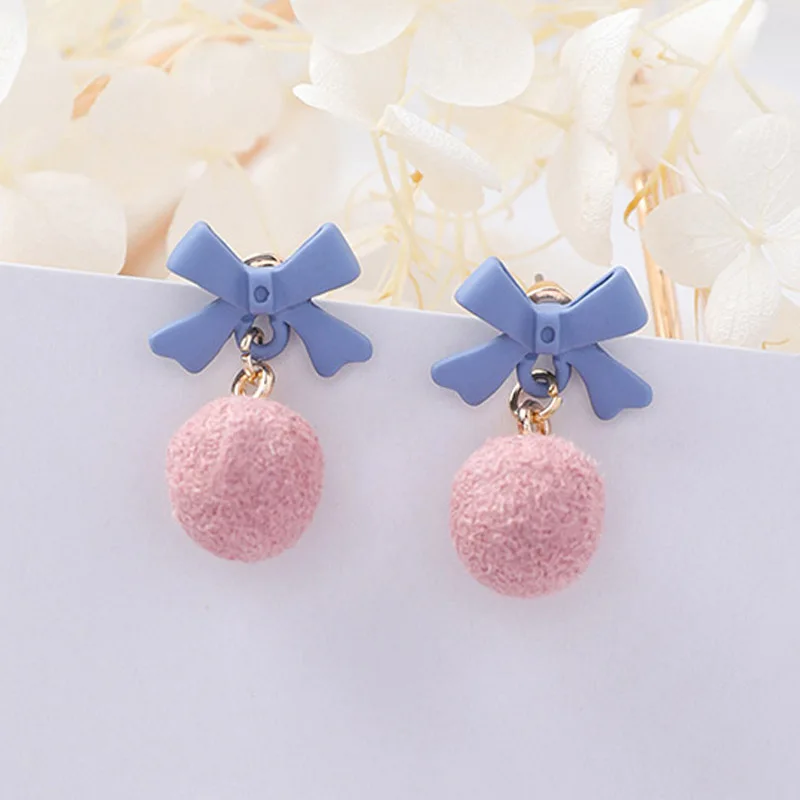 

Romantic Korean Sweet Cute Colorful Plush Pompom Fur Ball Bow Stud Earrings for Women Wedding Bridal Charm Statement Jewelry