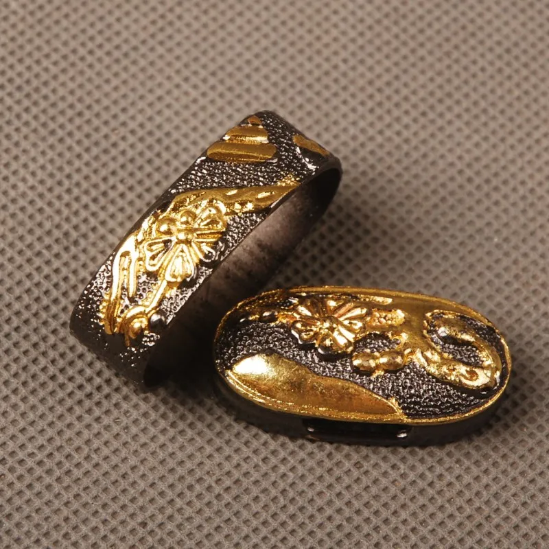 

Delicate Metal Crafts Fuchi and Kashira for Japanese Samurai Sword Katana or Wakizashi or Tanto Nice Sword Fitting KFA13