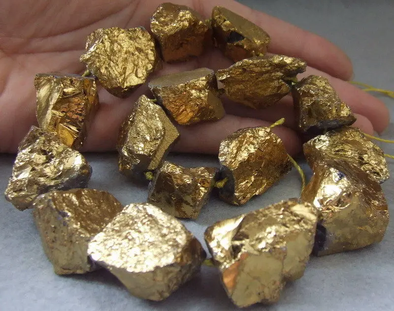8SE10847 15x21-23x27мм золотые титановые кварцевые грубые бусины-самородки 15,5"