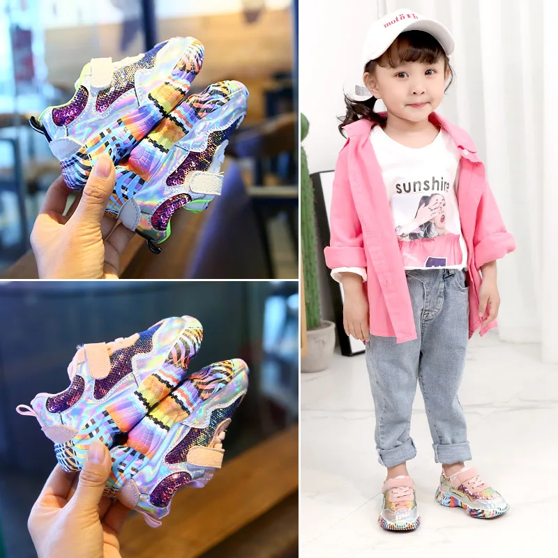 2019 جديد ربيع الأطفال أحذية رياضية أزياء الاطفال التزلج لينة رياضة الفتيات الفتيان حذاء طفل صغير لطيف احذية الجري الأزياء