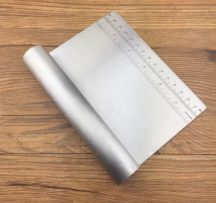 Stainless Steel Dough Cutter Pastry Cake Pastry Slicer with Measuring Guide