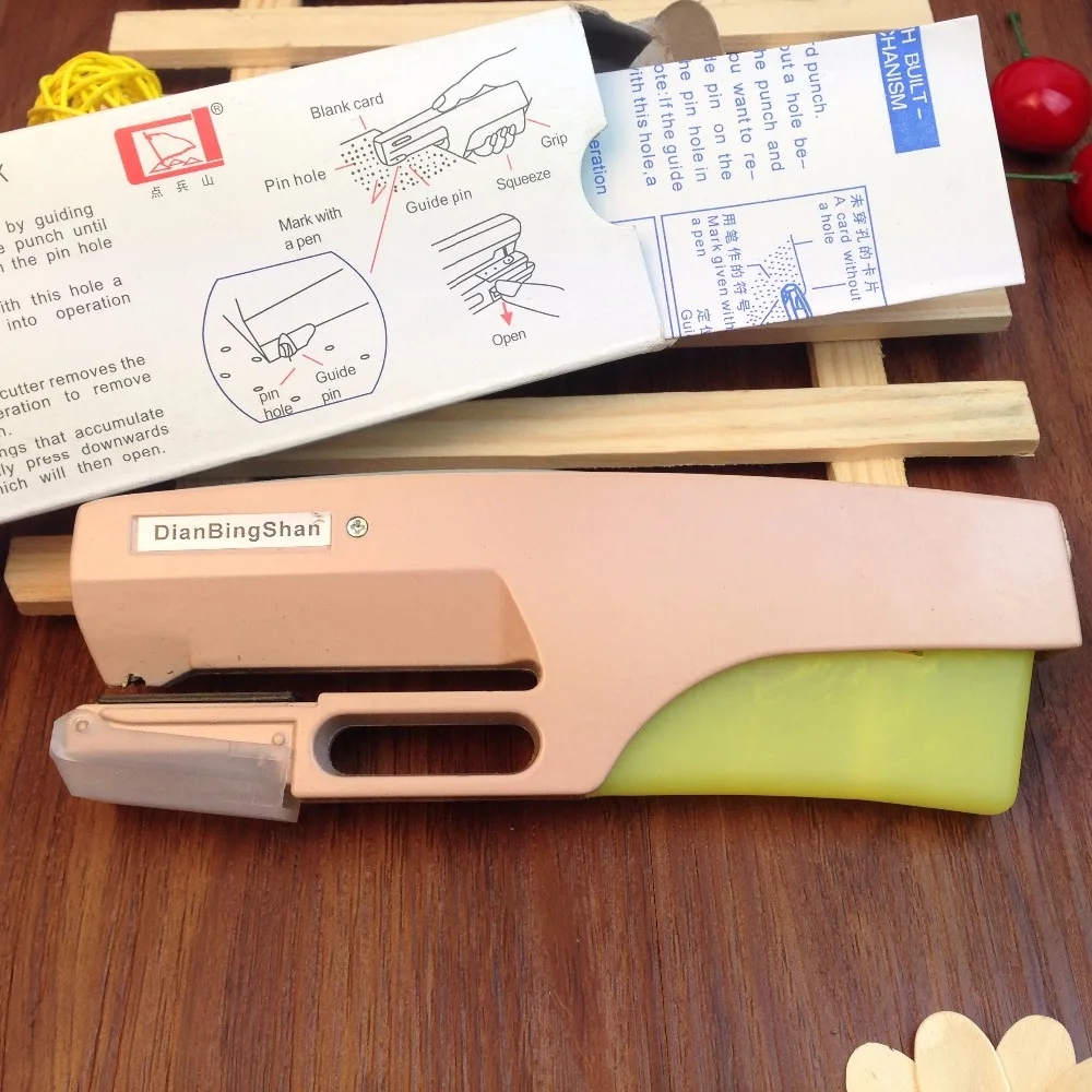 Card-punch-device-for-punch-cards-BROTHER-SILVER-REED-machines-knitting-sweater-hand-crafts-accessories-knitting (1)