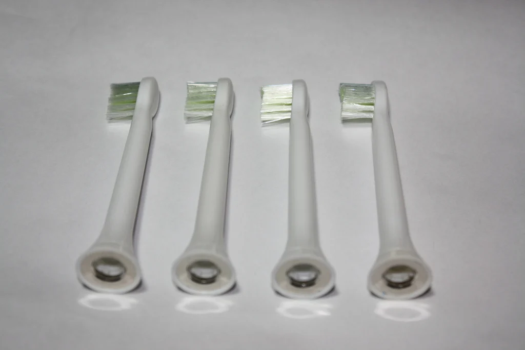 

16pcs High Quality Electric Toothbrush Heads Replacement For Sonicare P-HX-6064 HX6064 Oral Care