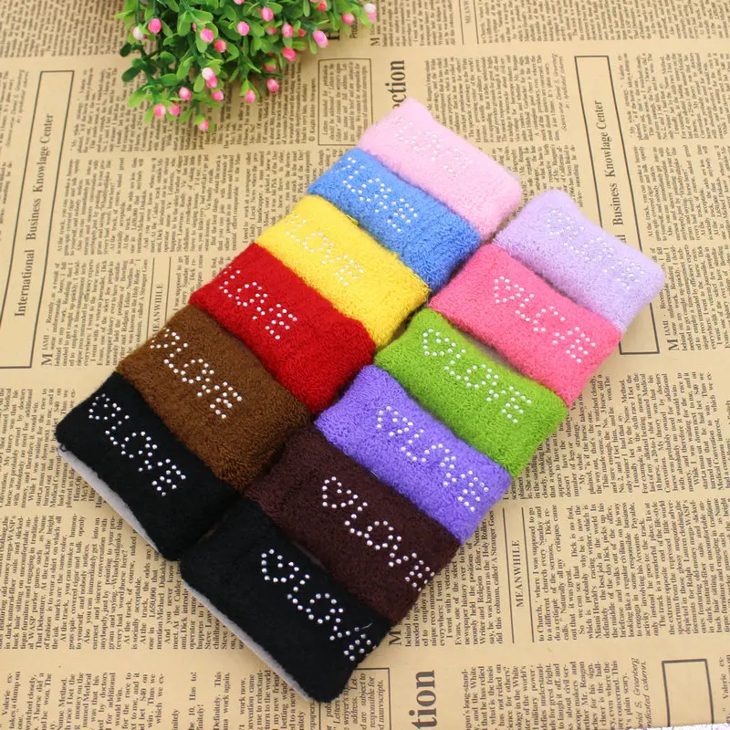 

(KAKU20) 12pcs/bag Wide Big Crystal Heart Love Hair Holders Rubber Bands Elastics Girl's Tie Gum Hair Accessories Mix Color