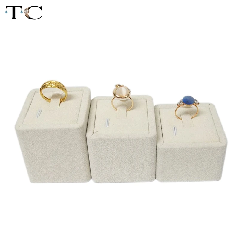 Estuches de joyería de alta calidad de Beige joyería mostrada para anillos 3 tamaños 5,5*5,5*4,5/ 5,5/6,5 show|display jewelryvelvet ring display - AliExpress