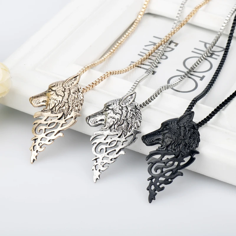 

Game of Thrones Hollow Out Metal Wolf Head Necklace A Song of Ice and Fire Animal Badge Pendant Fashion Jewelry Male Men Gift
